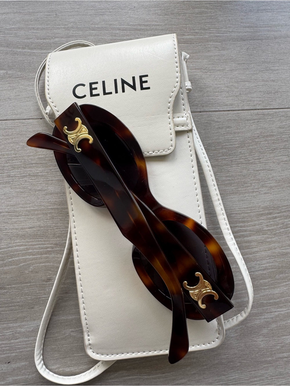Celine Tortoiseshell Oval Sunglasses with Gold Logo - Picture 3 of 4